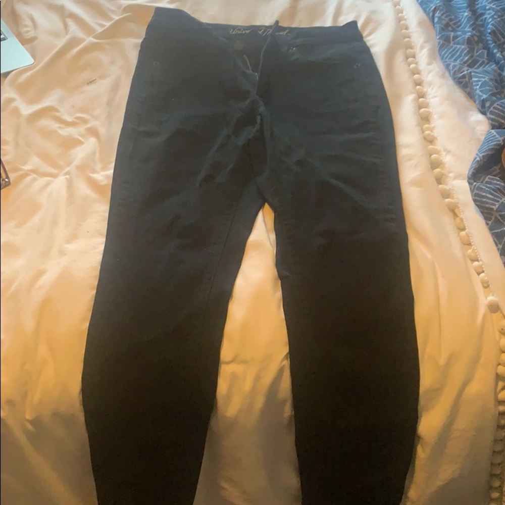 Black high rise skinny jeans